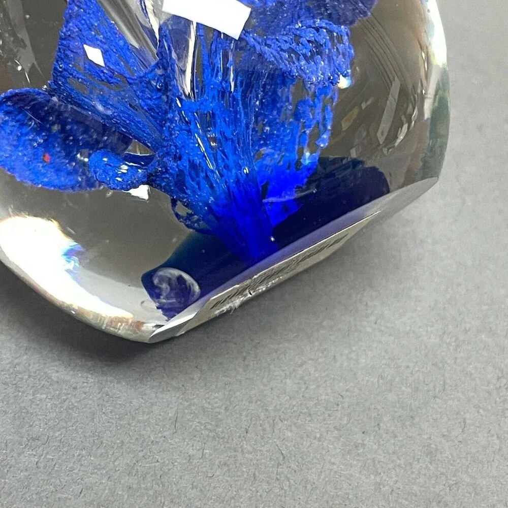 Pier 1 Imports Clear Blue Glass‎ Paperweight Paper Holder 2 5/8